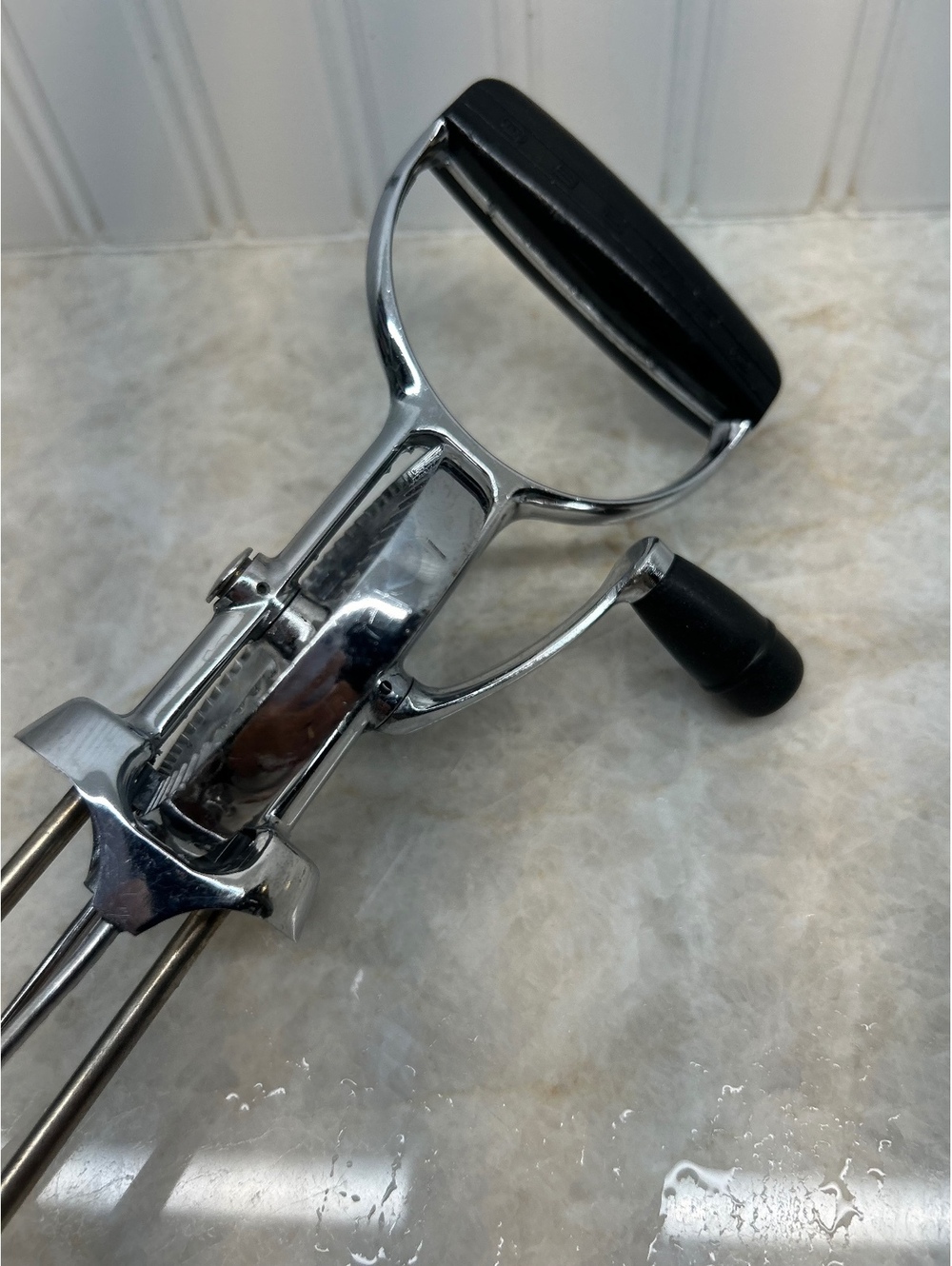 Vintage EKCO "Best" Hand Crank Egg Beater Mixer - Black Handle Stainless Steel